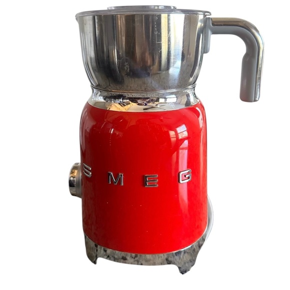 SMEG Red Retro Milk Frother - Picture 1 of 4